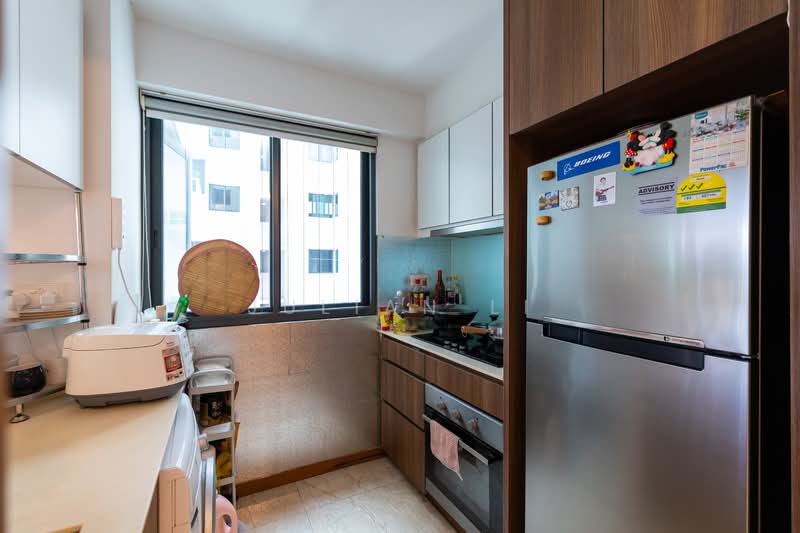 Kingsford Waterbay, Upper Serangoon View, 3 Bedrooms, 883 sqft, Condominium For Sale, by Julian Li, 500090942 - Kitchen - PropertyGuru.com.sg