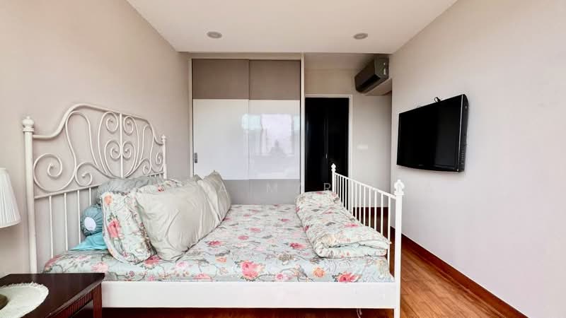 666A Punggol Drive HDB Flat For Sale at S$ 888,000 | PropertyGuru Singapore - Bedroom