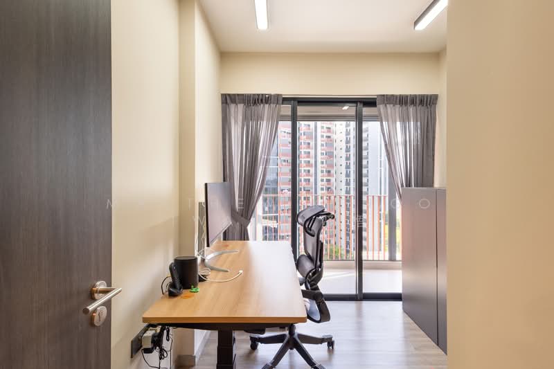 Riverfront Residences Condominium For Sale at S$ 2,300,000 | PropertyGuru Singapore - Study