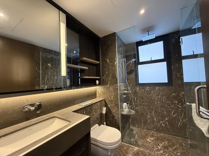 Neu at Novena Condominium For Sale at S$ 3,780,000 | PropertyGuru Singapore - Bathroom