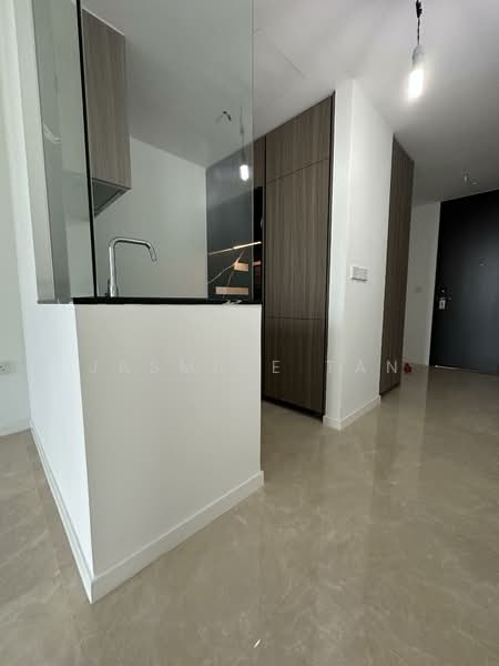 Irwell Hill Residences Condominium For Sale at S$ 2,350,000 | PropertyGuru Singapore - Kitchen