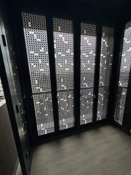 Irwell Hill Residences Condominium For Sale at S$ 2,350,000 | PropertyGuru Singapore - Balcony