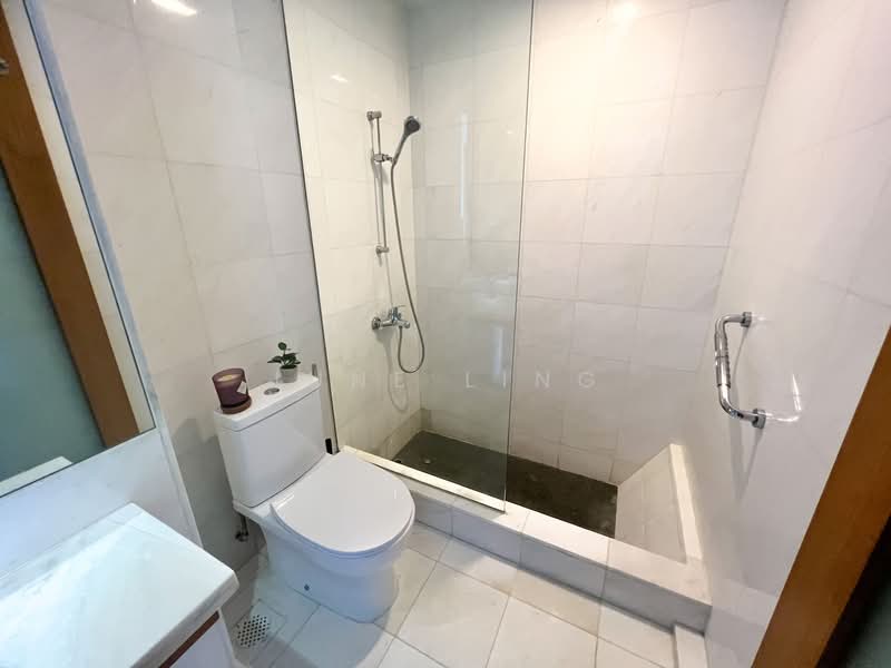 Icon Apartment For Sale at S$ 1,298,000 | PropertyGuru Singapore - Bathroom