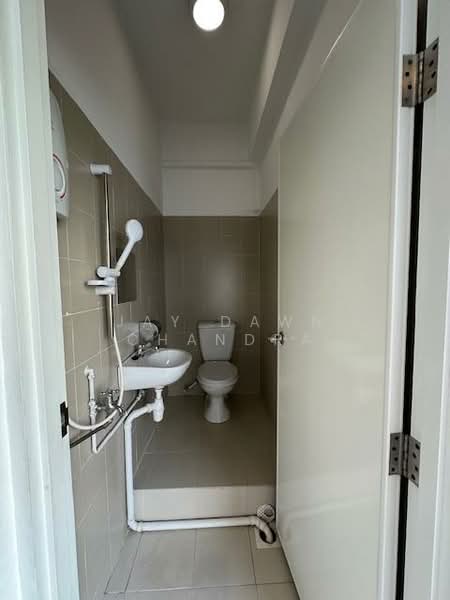 Villa Delle Rose, Taman Nakhoda, 3 Bedrooms, 2,800 sqft, Condominium For Rent, by Jay Dawn Chandra, 500090975 - Bathroom - PropertyGuru.com.sg