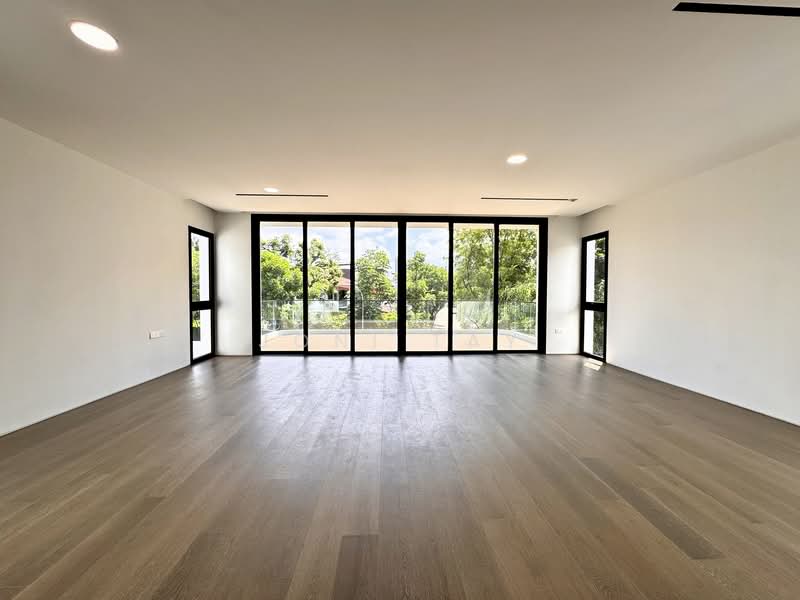 D10 Holland Grove Detached House For Sale at S$ 19,800,000 | PropertyGuru Singapore