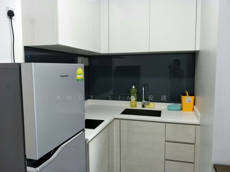 The Santorini Condominium For Sale at S$ 1,450,000 | PropertyGuru Singapore - Kitchen