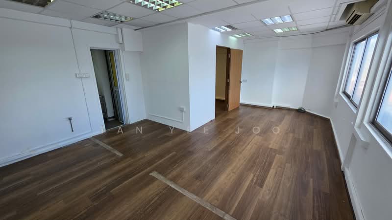 Textile Centre, 200 Jalan Sultan, 883 sqft, Office For Rent, by Tan Yee Joo, 500090996 - Interior - CommercialGuru.com.sg