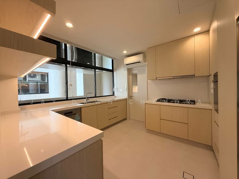 The Colonnade, 82 Grange Road, 3 Bedrooms, 3,993 sqft, Condominium For Rent, by Jay Dawn Chandra, 500091001 - Kitchen - PropertyGuru.com.sg