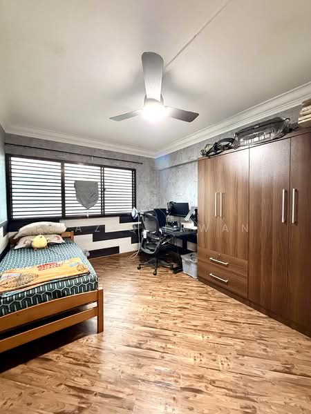 864 Tampines Street 83 HDB Flat For Sale at S$ 720,000 | PropertyGuru Singapore - Bedroom