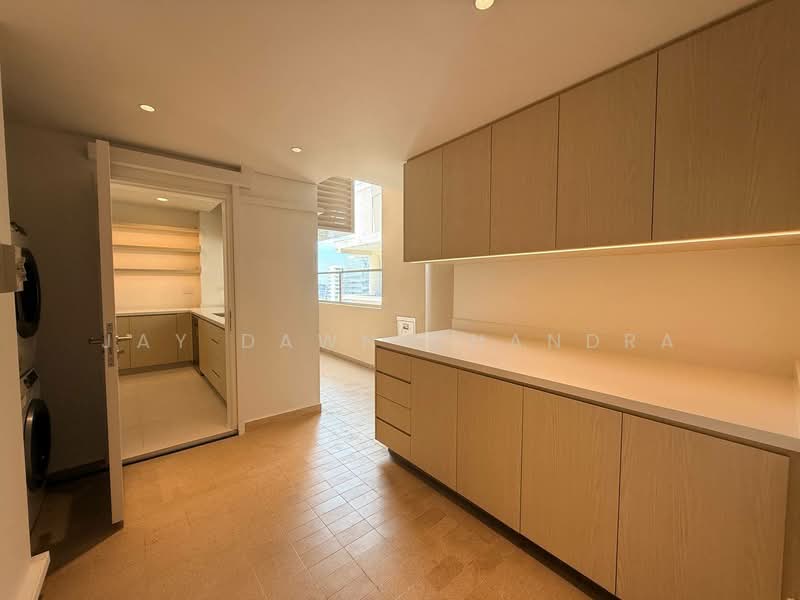 The Colonnade, 82 Grange Road, 3 Bedrooms, 3,994 sqft, Condominium For Rent, by Jay Dawn Chandra, 500091015 - Kitchen - PropertyGuru.com.sg
