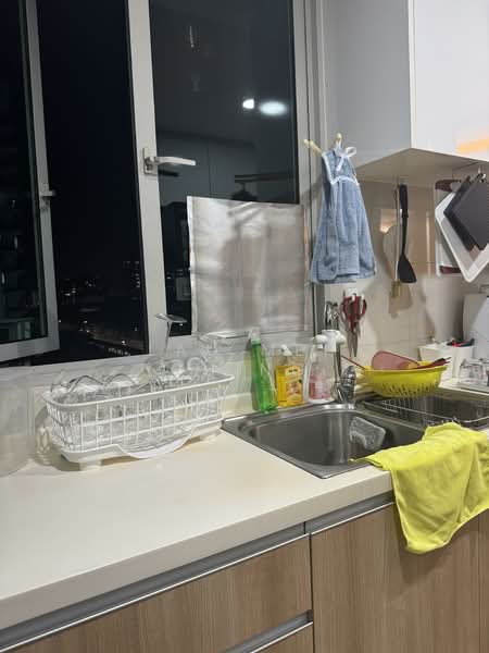 Caspian Condominium For Sale at S$ 1,820,000 | PropertyGuru Singapore - Kitchen