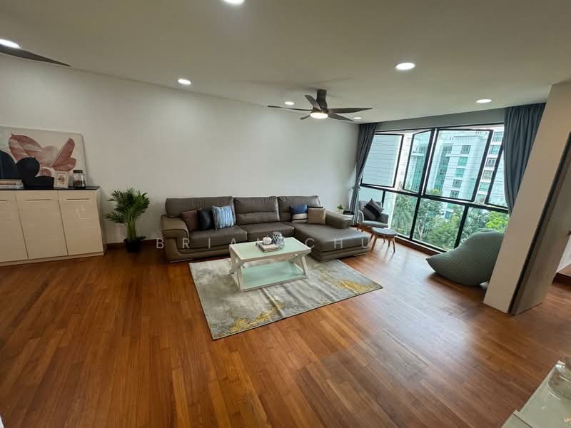 Hilltop Grove Condominium For Sale at S$ 1,180,000 | PropertyGuru Singapore - Living Room