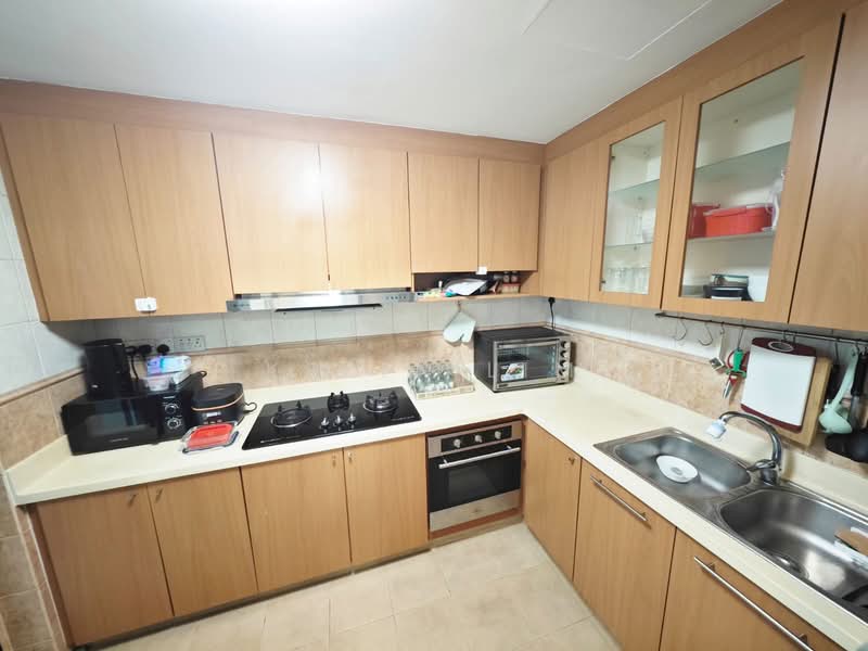 East Meadows, 30 Tanah Merah Kechil Road, Room Rental, 170 sqft, Condominium For Rent, by Kezia Lim, 500091070 - Kitchen - PropertyGuru.com.sg