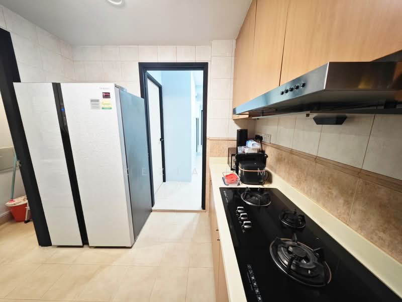 East Meadows, 30 Tanah Merah Kechil Road, Room Rental, 170 sqft, Condominium For Rent, by Kezia Lim, 500091070 - PropertyGuru.com.sg