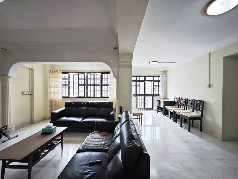 836 Hougang Central HDB Flat For Sale at S$ 949,000 | PropertyGuru Singapore - Living Room
