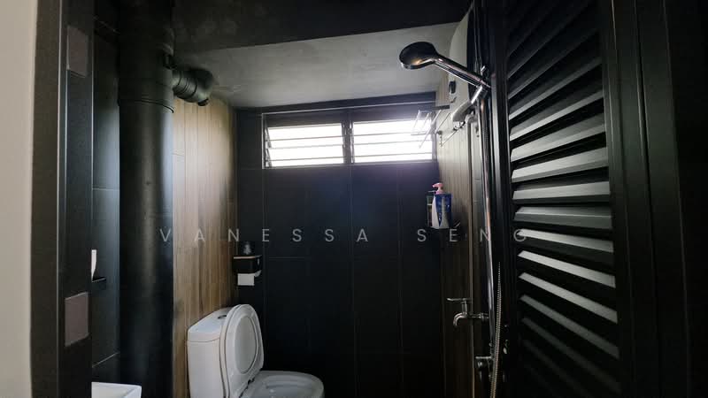 57 Telok Blangah Heights, 57 Telok Blangah Heights, Room Rental, 120 sqft, HDB Flat For Rent, by Vanessa Seng, 500091077 - Bathroom - PropertyGuru.com.sg