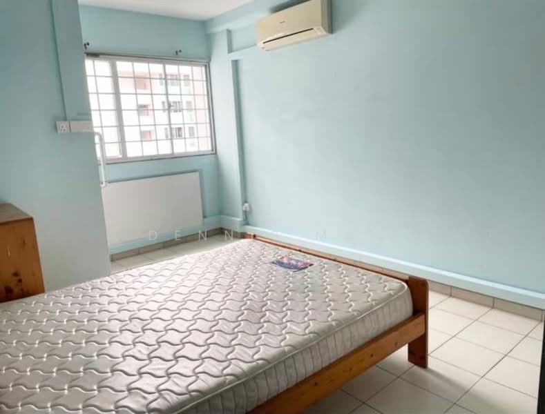 303 Yishun Central HDB Flat For Sale at S$ 480,000 | PropertyGuru Singapore - Bedroom