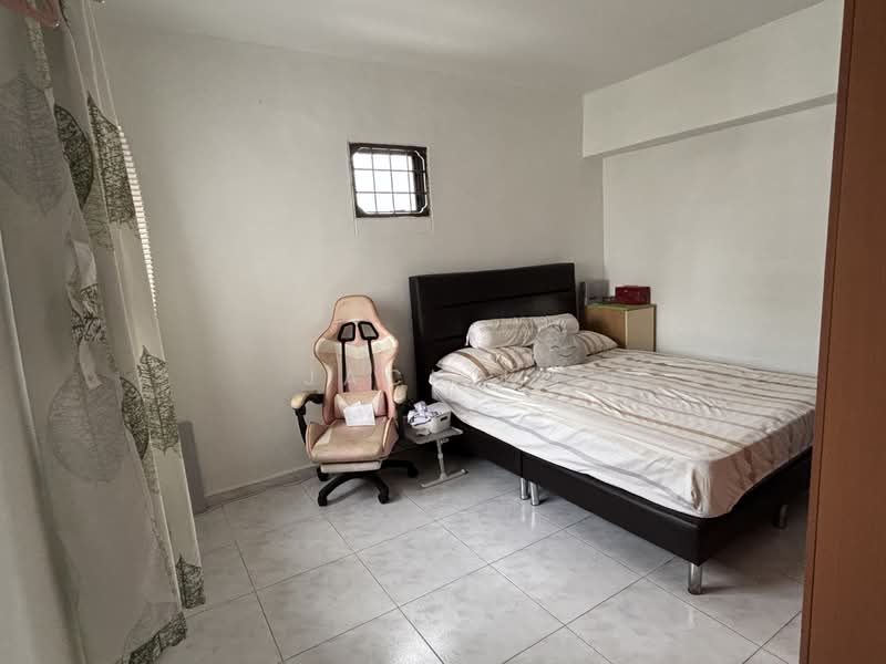 288D Jurong East Street 21 HDB Flat For Sale at S$ 898,800 | PropertyGuru Singapore - Bedroom