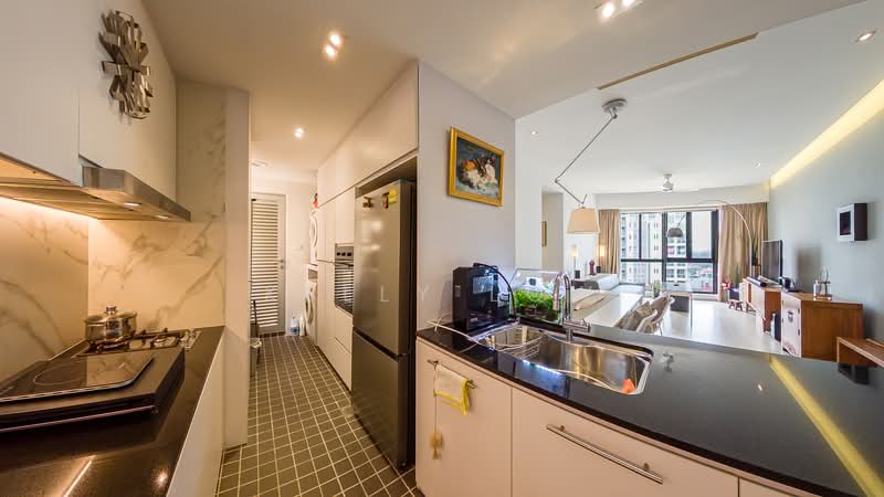 Seasons View Condominium For Sale at S$ 1,968,000 | PropertyGuru Singapore - Kitchen