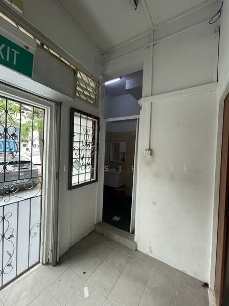 RARE HDB Shophouse @ Jurong West for Sale!, Jurong West, 1,647 sqft, Shop / Shophouse For Sale, by Sylvester Ee, 500091096 - Entrance - CommercialGuru.com.sg