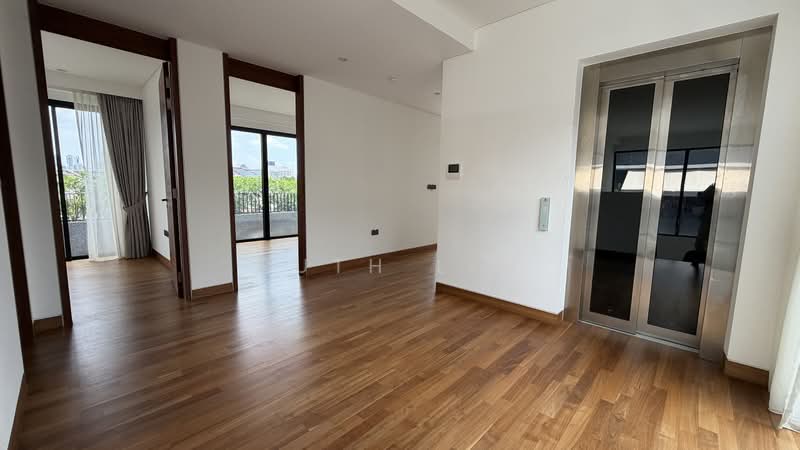 Mount Rosie Signature Collection Bungalow House For Sale at S$ 24,000,000 | PropertyGuru Singapore