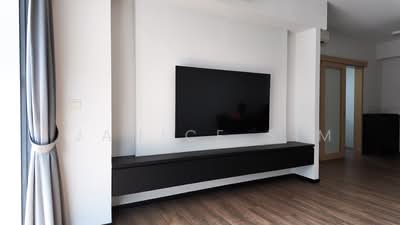 For Rent - Boathouse Residences