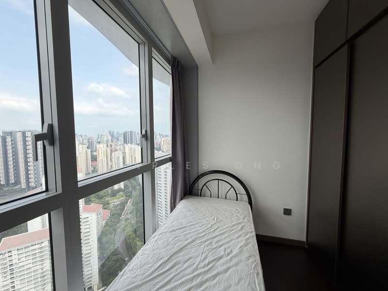 Queens Peak, 1 Dundee Road, 3 Bedrooms, 840 sqft, Condominium For Rent, by Charles Ong, 500091107 - Bedroom - PropertyGuru.com.sg