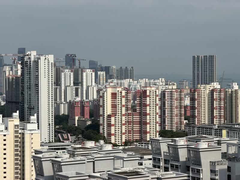 Queens Peak, 1 Dundee Road, 3 Bedrooms, 840 sqft, Condominium For Rent, by Charles Ong, 500091107 - Exterior - PropertyGuru.com.sg