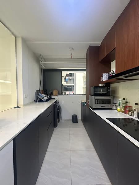 94 Dawson Road HDB Flat For Sale at S$ 850,000 | PropertyGuru Singapore - Kitchen