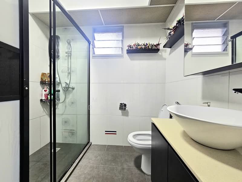 106A Bidadari Park Drive HDB Flat For Sale at S$ 1,070,000 | PropertyGuru Singapore - Bathroom