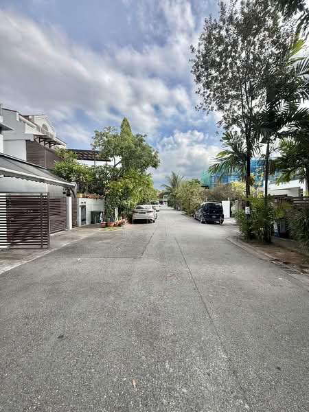 For Sale - 15 Hythe Road