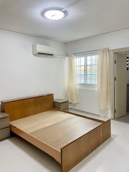 113 Clementi Street 13 HDB Flat For Sale at S$ 748,000 | PropertyGuru Singapore - Bedroom