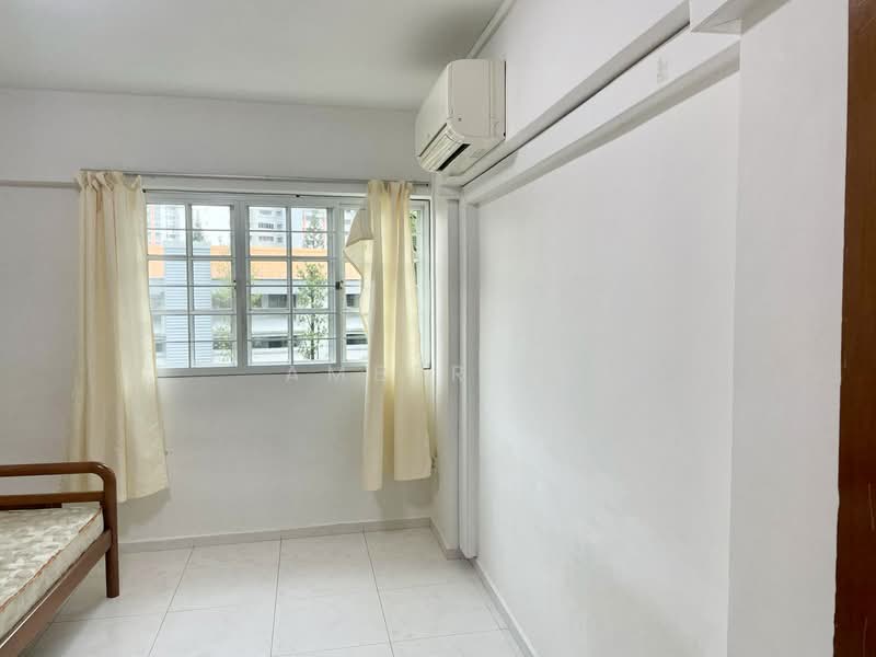 113 Clementi Street 13 HDB Flat For Sale at S$ 748,000 | PropertyGuru Singapore - Bedroom