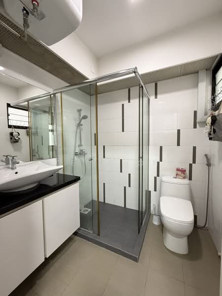 489 Admiralty Link HDB Flat For Sale at S$ 588,000 | PropertyGuru Singapore