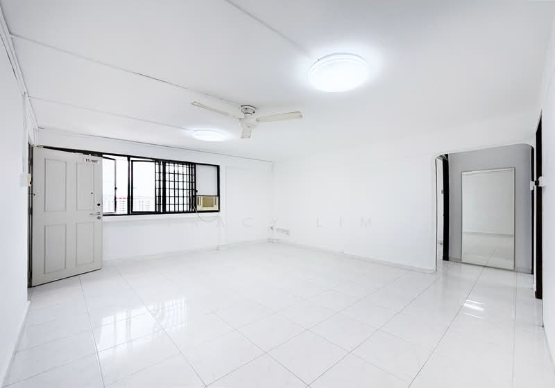 15 Hougang Avenue 3 HDB Flat For Sale at S$ 455,000 | PropertyGuru Singapore - Interior