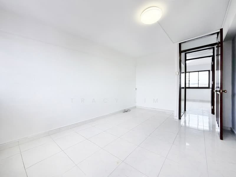 15 Hougang Avenue 3 HDB Flat For Sale at S$ 455,000 | PropertyGuru Singapore - Interior