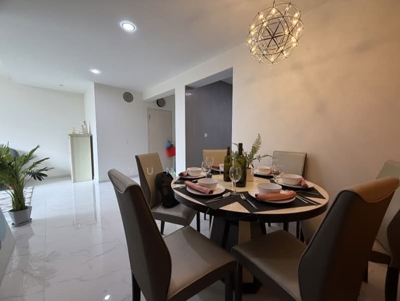 314A Punggol Way HDB Flat For Sale at S$ 710,000 | PropertyGuru Singapore - Dining Room