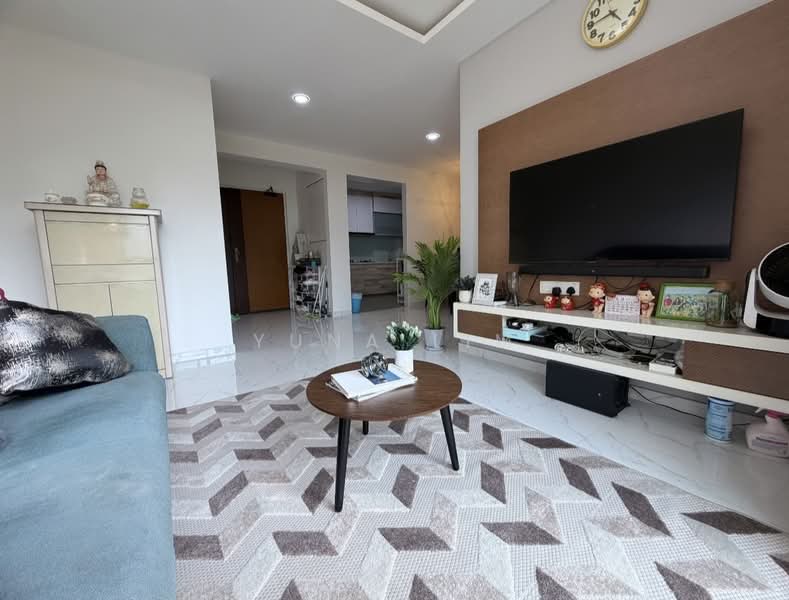 314A Punggol Way HDB Flat For Sale at S$ 710,000 | PropertyGuru Singapore - Living Room