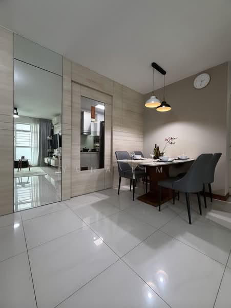 662B Edgedale Plains HDB Flat For Sale at S$ 680,000 | PropertyGuru Singapore - Dining Room