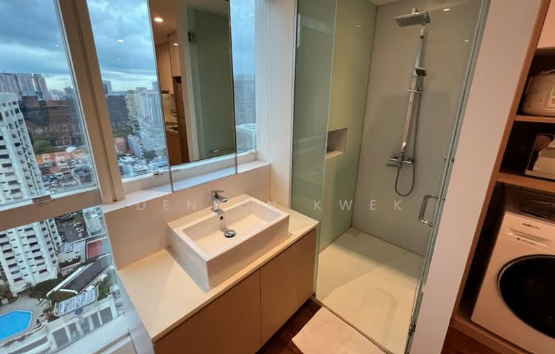 High Street Centre, 1 North Bridge Road, 1 Bedroom, 550 sqft, Apartment For Rent, by Denson Kwek, 500091172 - Bathroom - PropertyGuru.com.sg