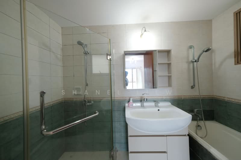 The Rivervale, 1 Rivervale Link, 3 Bedrooms, 1,292 sqft, Condominium For Rent, by Shanel Liew, 500091185 - Bathroom - PropertyGuru.com.sg