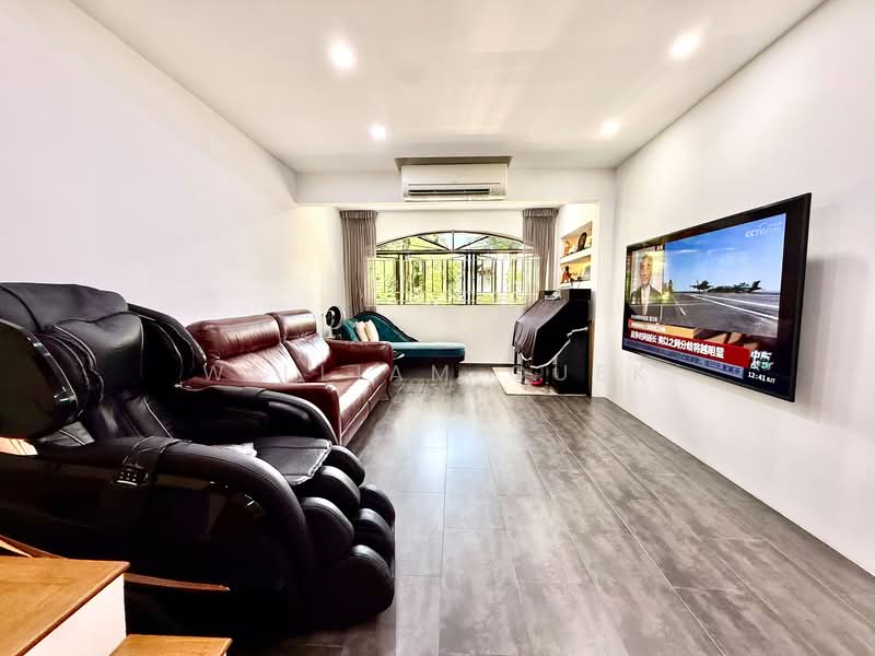 853 Hougang Central HDB Flat For Sale at S$ 1,418,000 | PropertyGuru Singapore - Living Room