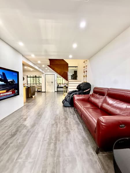 853 Hougang Central HDB Flat For Sale at S$ 1,418,000 | PropertyGuru Singapore - Living Room