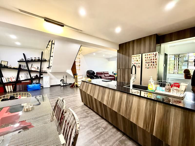 853 Hougang Central HDB Flat For Sale at S$ 1,418,000 | PropertyGuru Singapore - Kitchen
