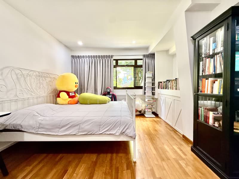853 Hougang Central HDB Flat For Sale at S$ 1,418,000 | PropertyGuru Singapore - Bedroom