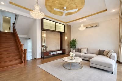 For Sale - Loyang Villas