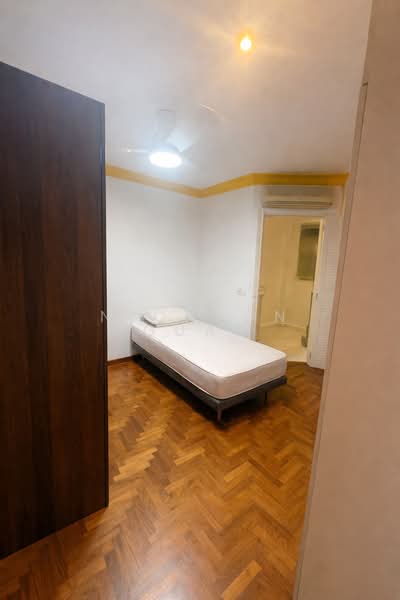 Semi-Detached House For Rent, Begonia Drive, 5 Bedrooms, 3,950 sqft, Semi-Detached House For Rent, by Nickson Guay, 500091209 - Bedroom - PropertyGuru.com.sg