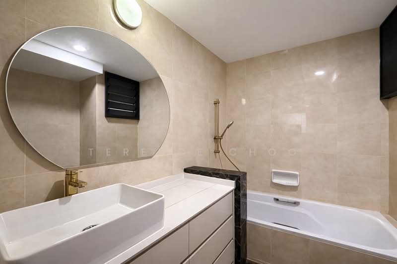 East Meadows Condominium For Sale at S$ 1,700,000 | PropertyGuru Singapore - Bathroom