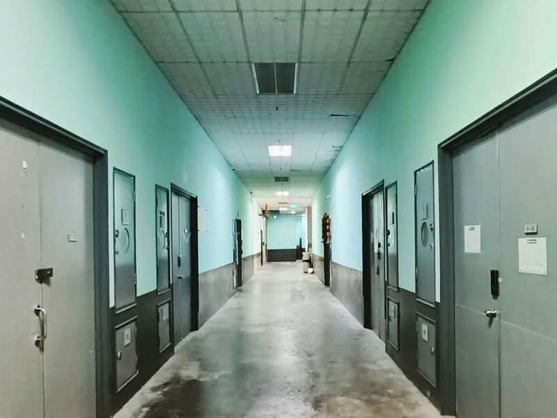 Liberty Warehouse Complex, 220 Tagore Lane, 1,130 sqft, Light Industrial (B1) For Rent, by Yvette Lim, 500091229 - Corridor - CommercialGuru.com.sg