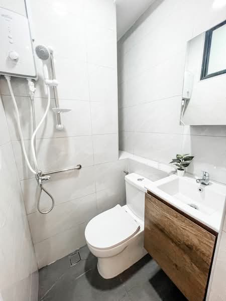 Simei Green Condominium, 9 Simei Street 4, Room Rental, 100 sqft, Condominium For Rent, by Andrew Yek, 500091245 - Bathroom - PropertyGuru.com.sg